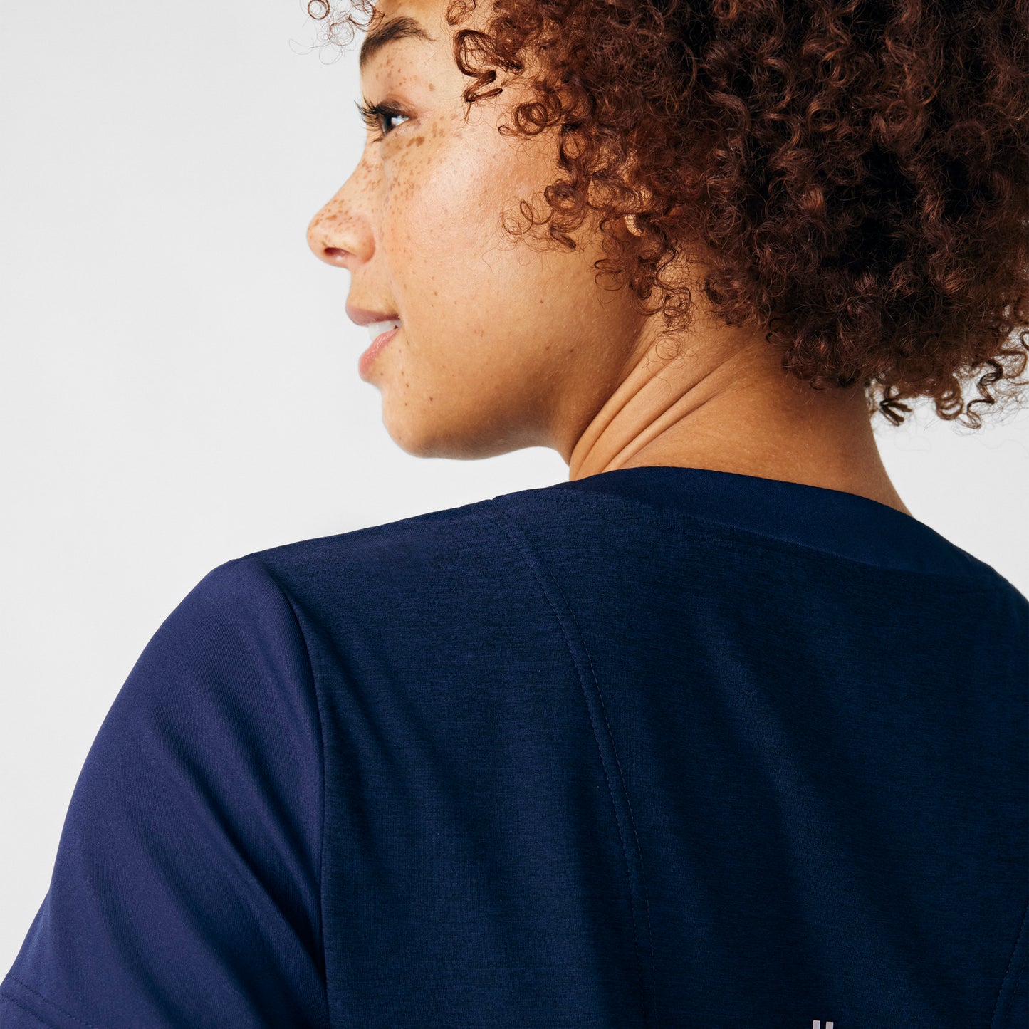 VIBE 3-Pocket V-Neck Top  | Navy