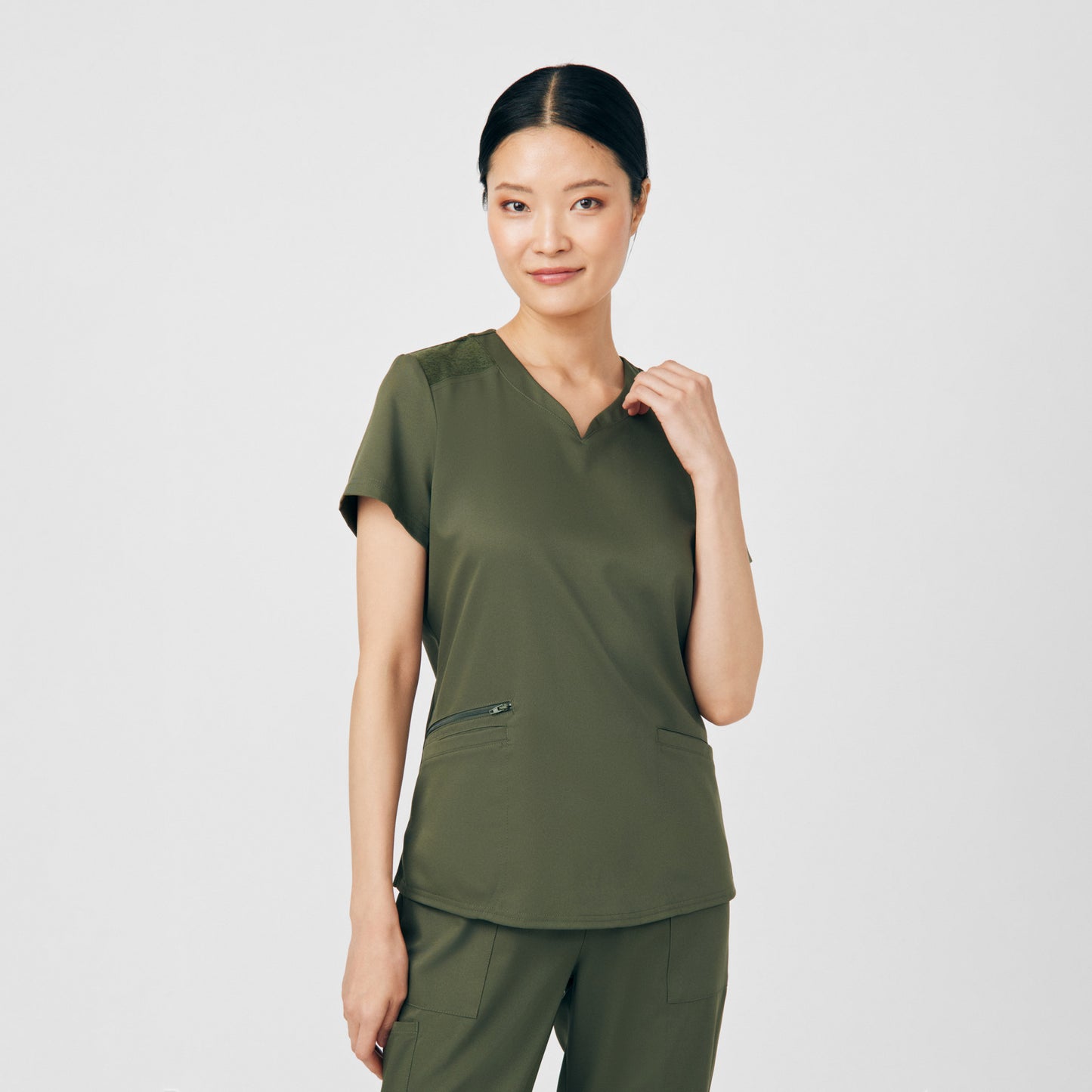 VIBE 3-Pocket V-Neck Top  | Olive