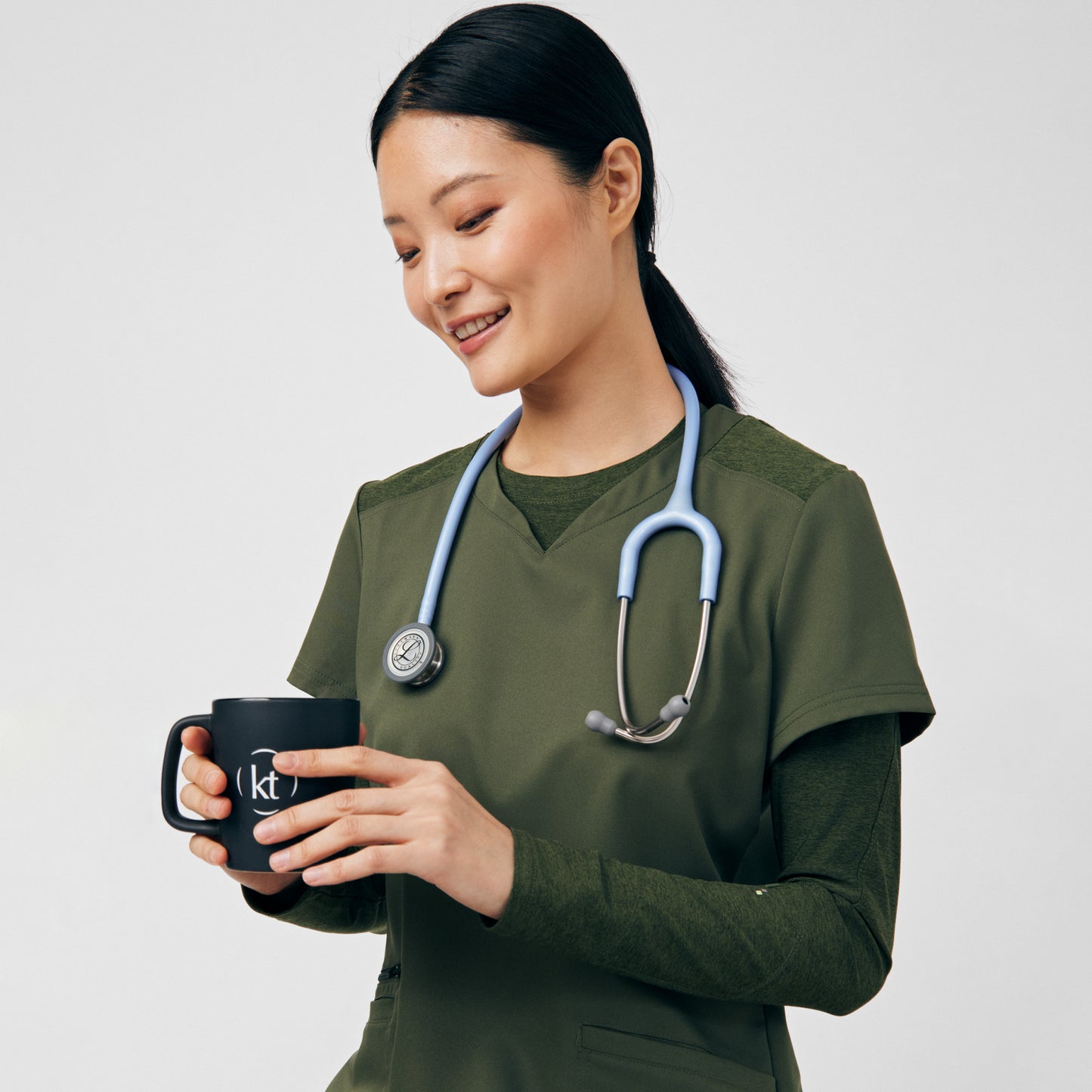 VIBE 3-Pocket V-Neck Top  | Olive