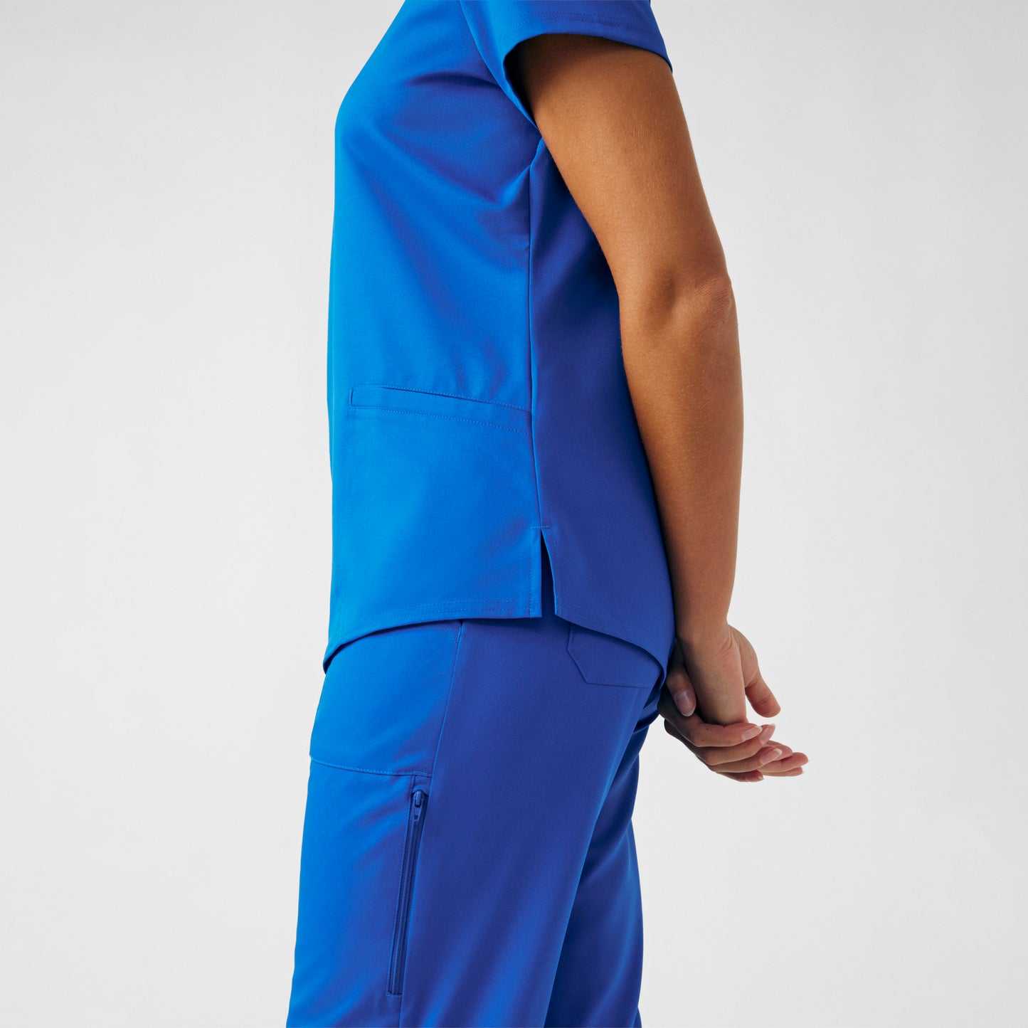 VIBE 3-Pocket V-Neck Top  | Royal