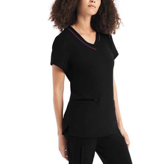 CRFT 3-Pocket V-Neck Top  | Black Sugar Plum