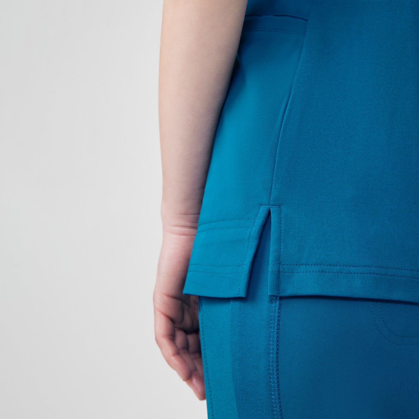 CRFT 3-Pocket V-Neck Top  | Mykonos