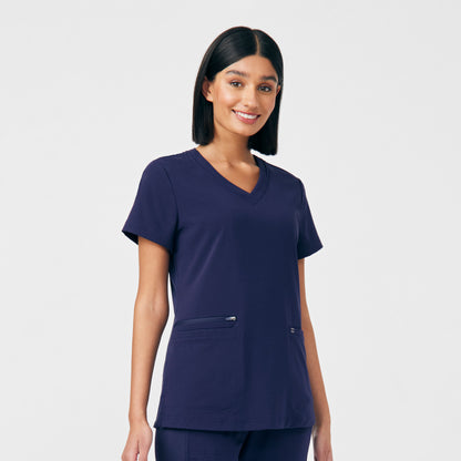 CRFT 3-Pocket V-Neck Top  | Navy