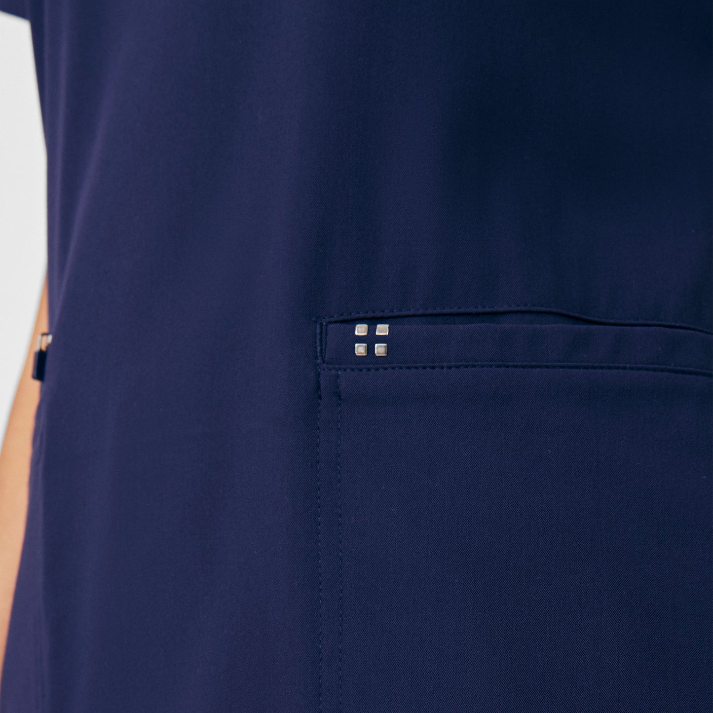 CRFT 3-Pocket V-Neck Top  | Navy