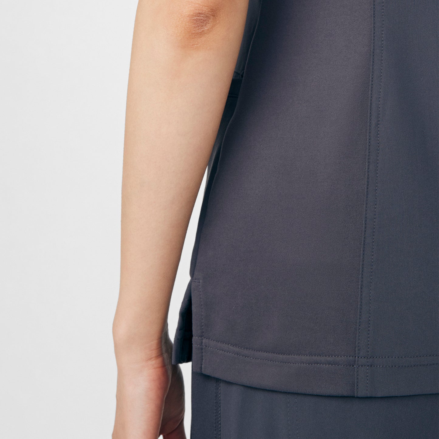 CRFT 3-Pocket V-Neck Top  | Pewter