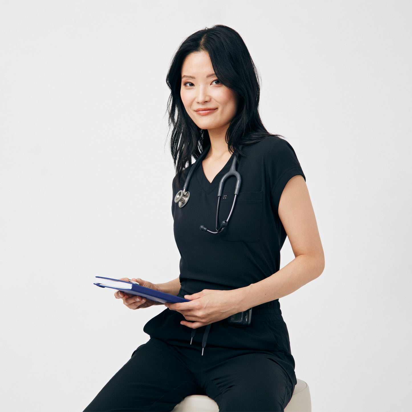 CRFT 1-Pocket V-Neck Top  | Black