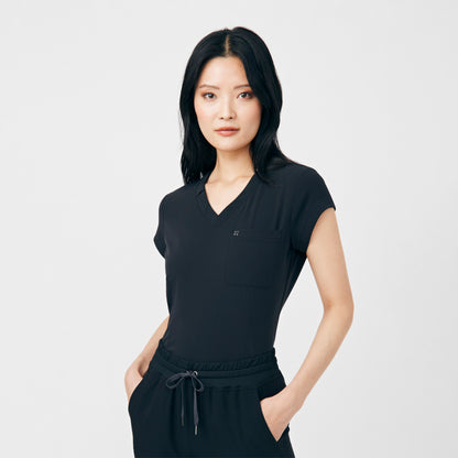 CRFT 1-Pocket V-Neck Top  | Black