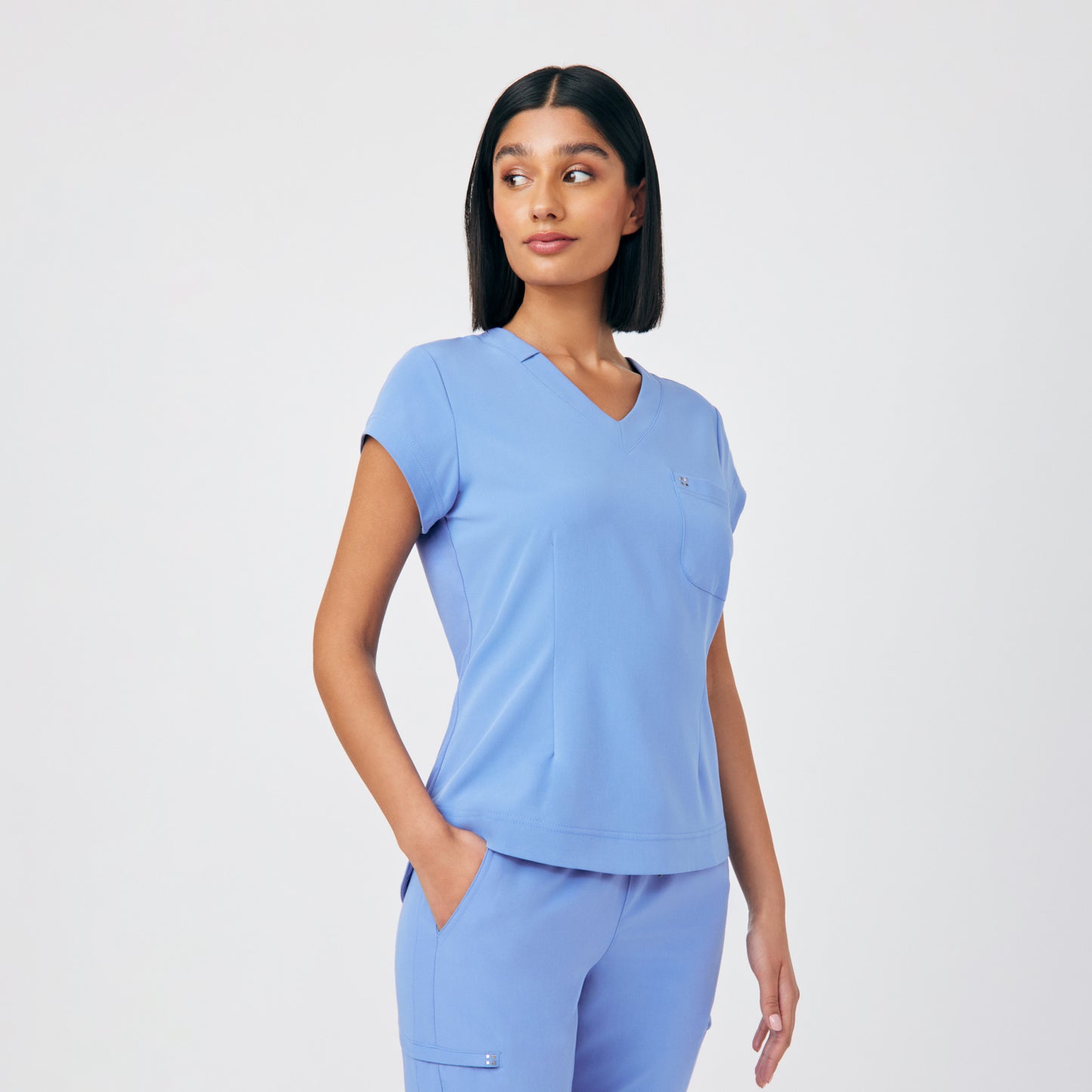 CRFT 1-Pocket V-Neck Top  | Ceileste