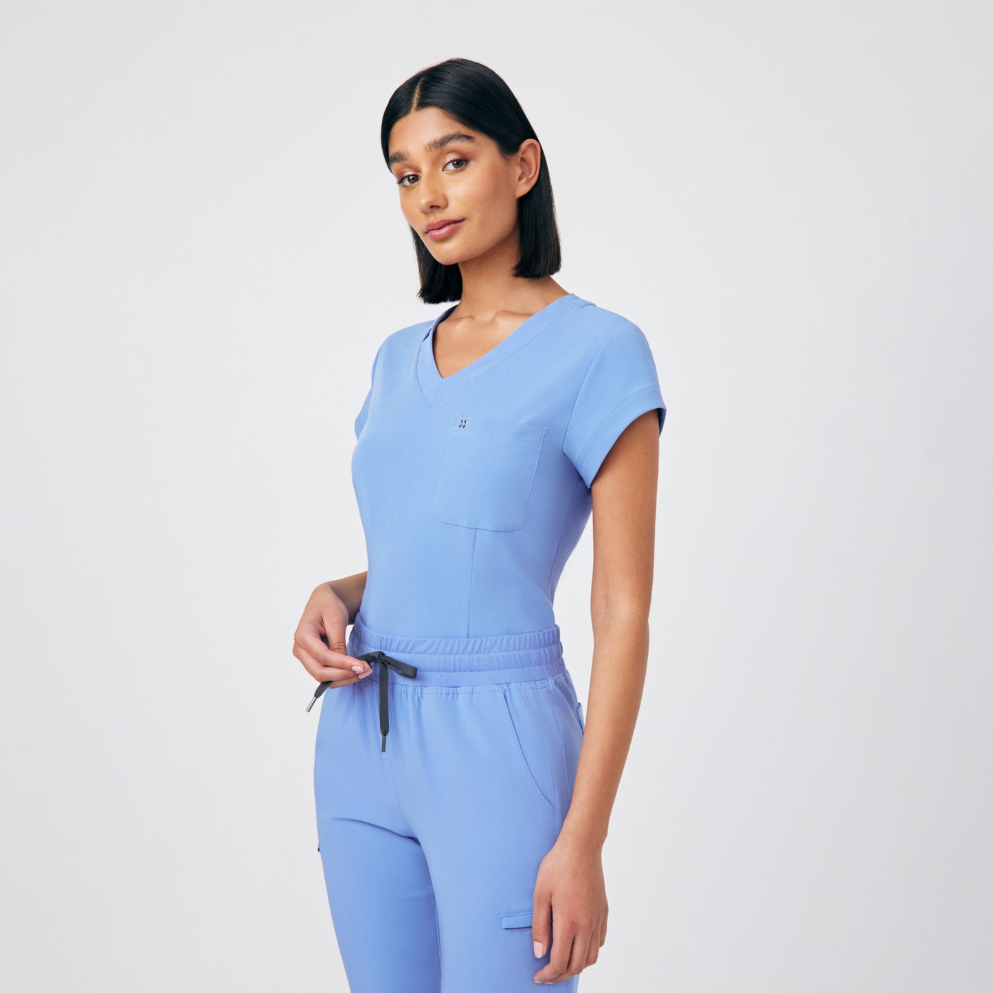 CRFT 1-Pocket V-Neck Top  | Ceileste
