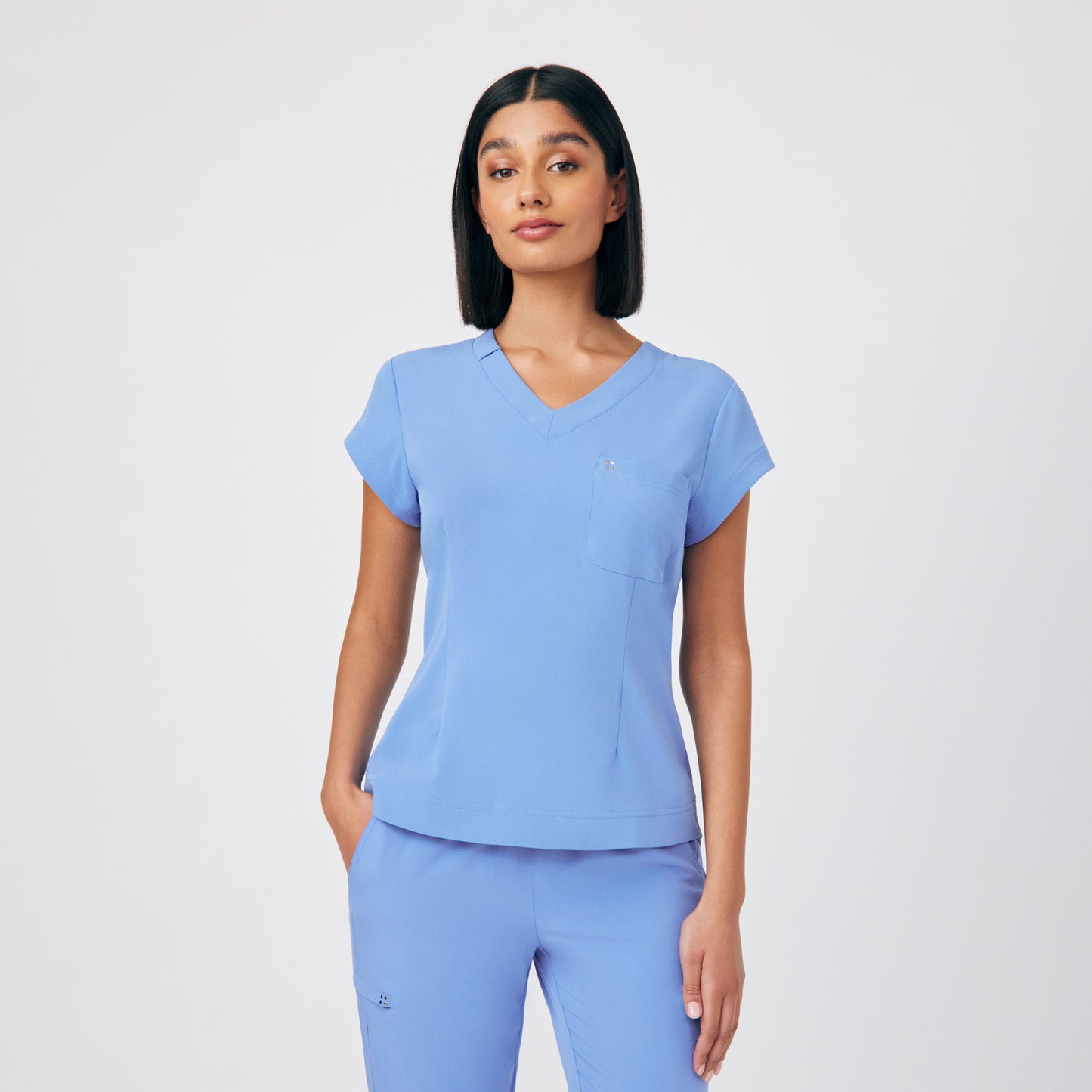 CRFT 1-Pocket V-Neck Top  | Ceileste