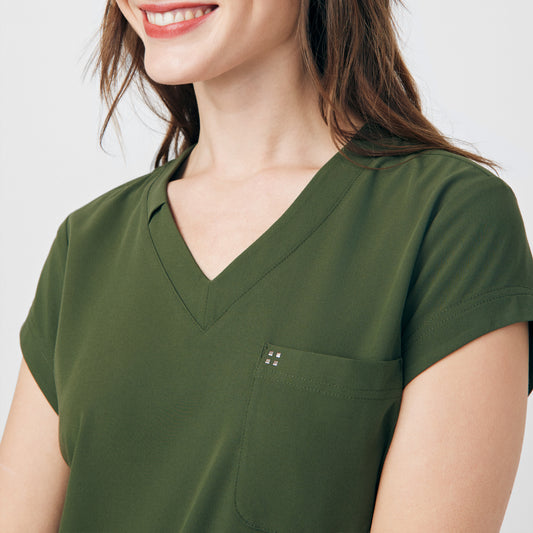 CRFT 1-Pocket V-Neck Top  | Olive