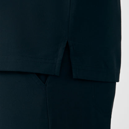 CRFT 2-Pocket V-Neck Top  | Black