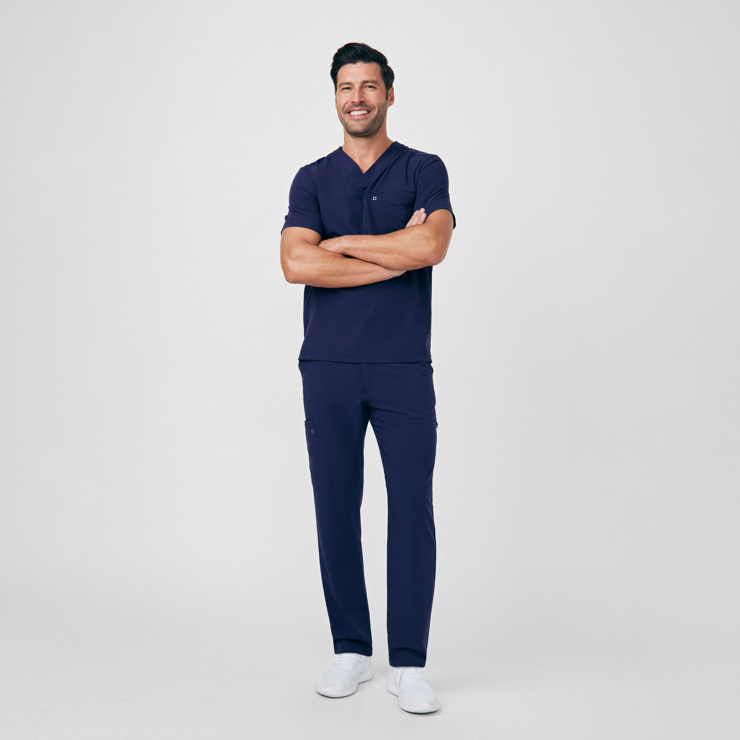 CRFT 2-Pocket V-Neck Top  | Navy