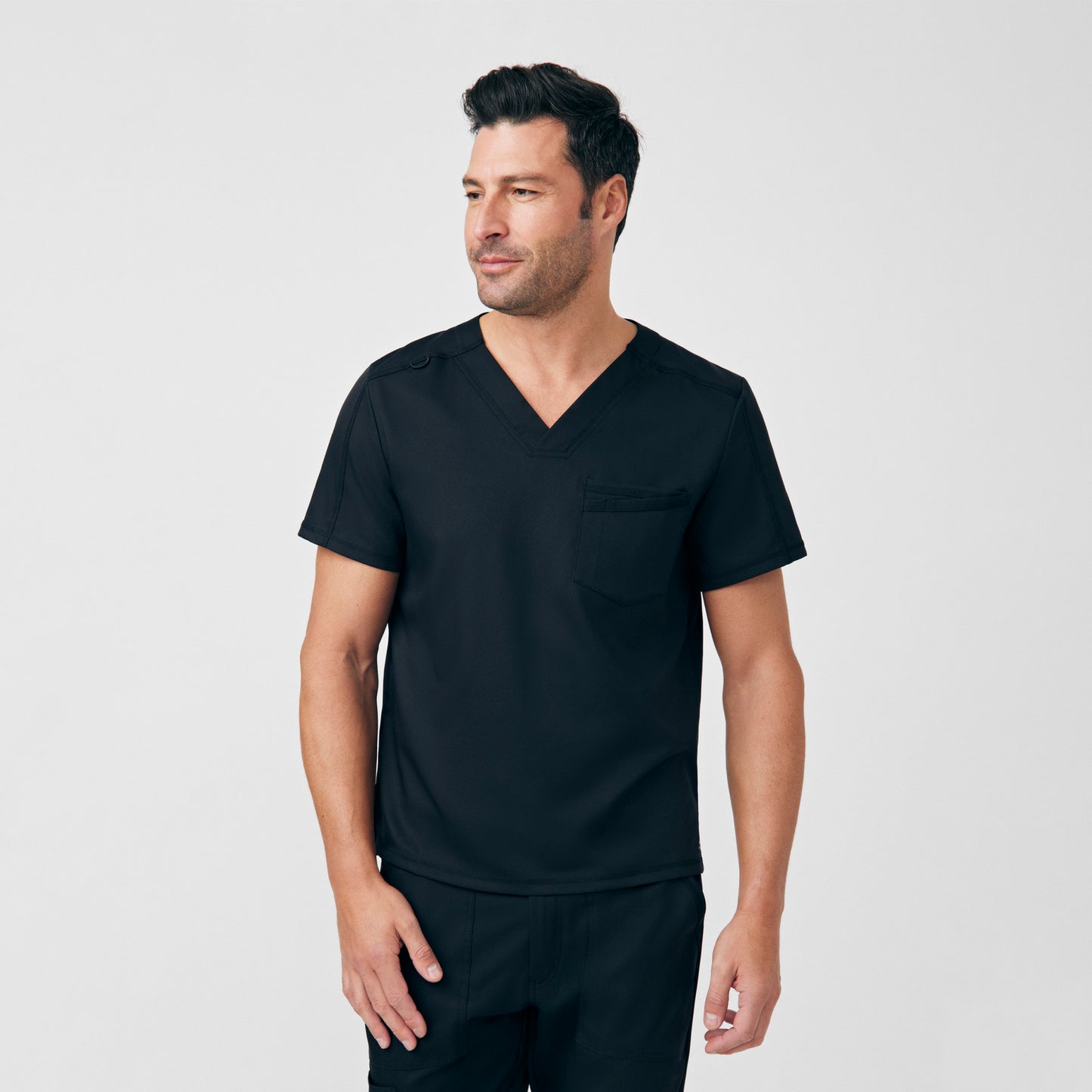 VIBE 2-Pocket V-Neck Top  | Black