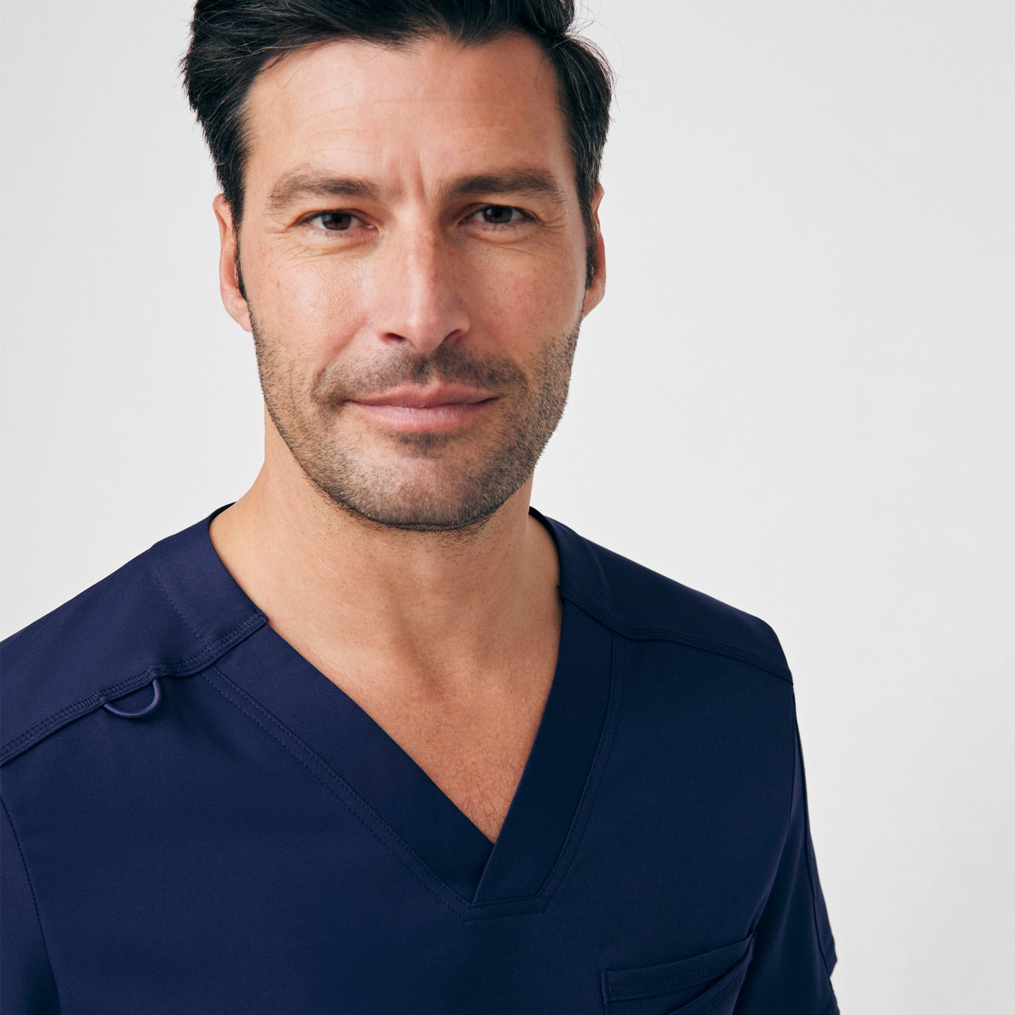 VIBE 2-Pocket V-Neck Top  | Navy