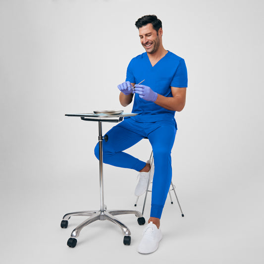 VIBE 2-Pocket V-Neck Top  | Royal