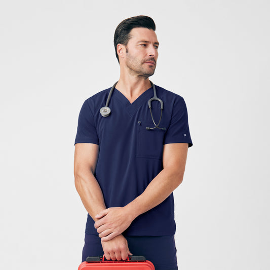 CRFT 4-Pocket V-Neck Top  | Navy