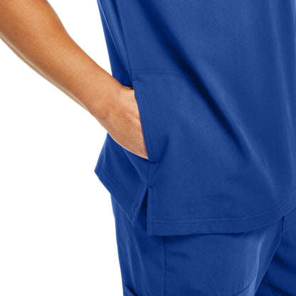 CRFT 4-Pocket V-Neck Top  | Navy