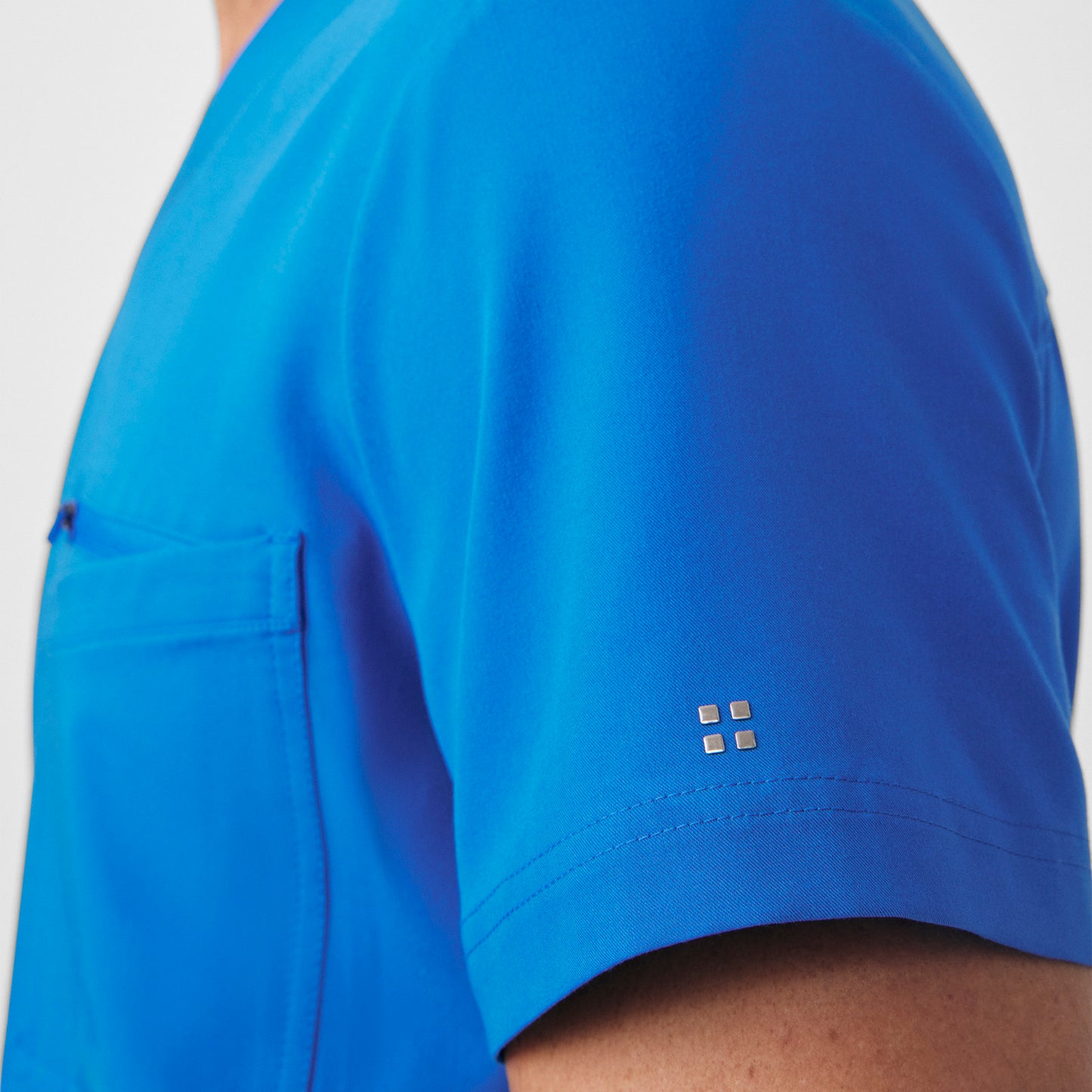 CRFT 4-Pocket V-Neck Top  | Royal