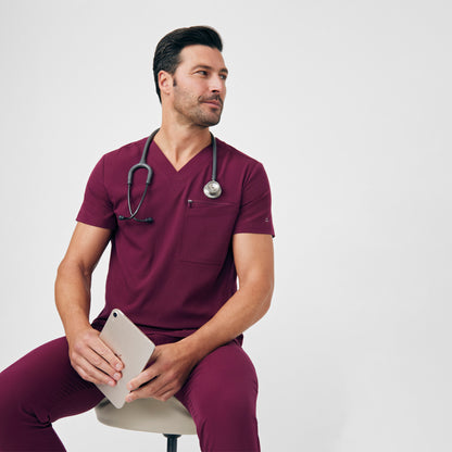 CRFT 4-Pocket V-Neck Top  | Wine