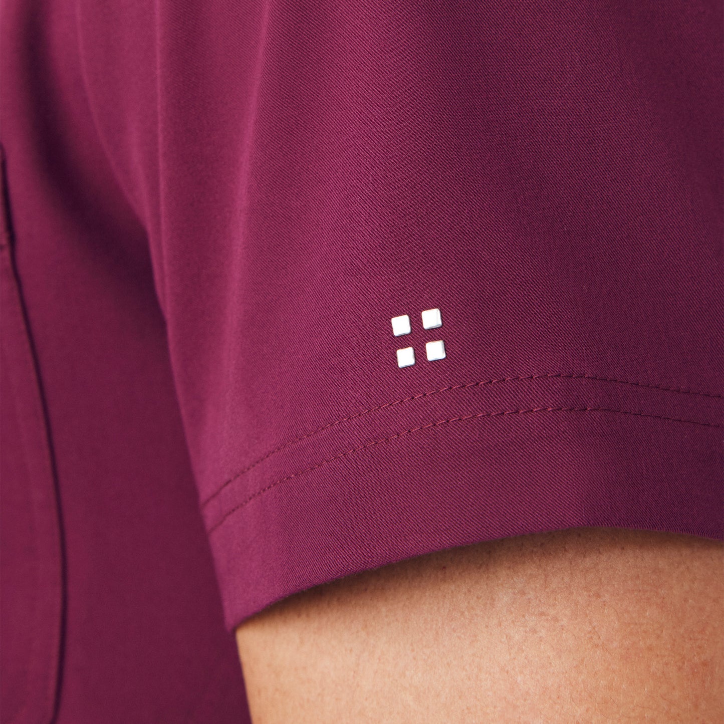 CRFT 4-Pocket V-Neck Top  | Wine