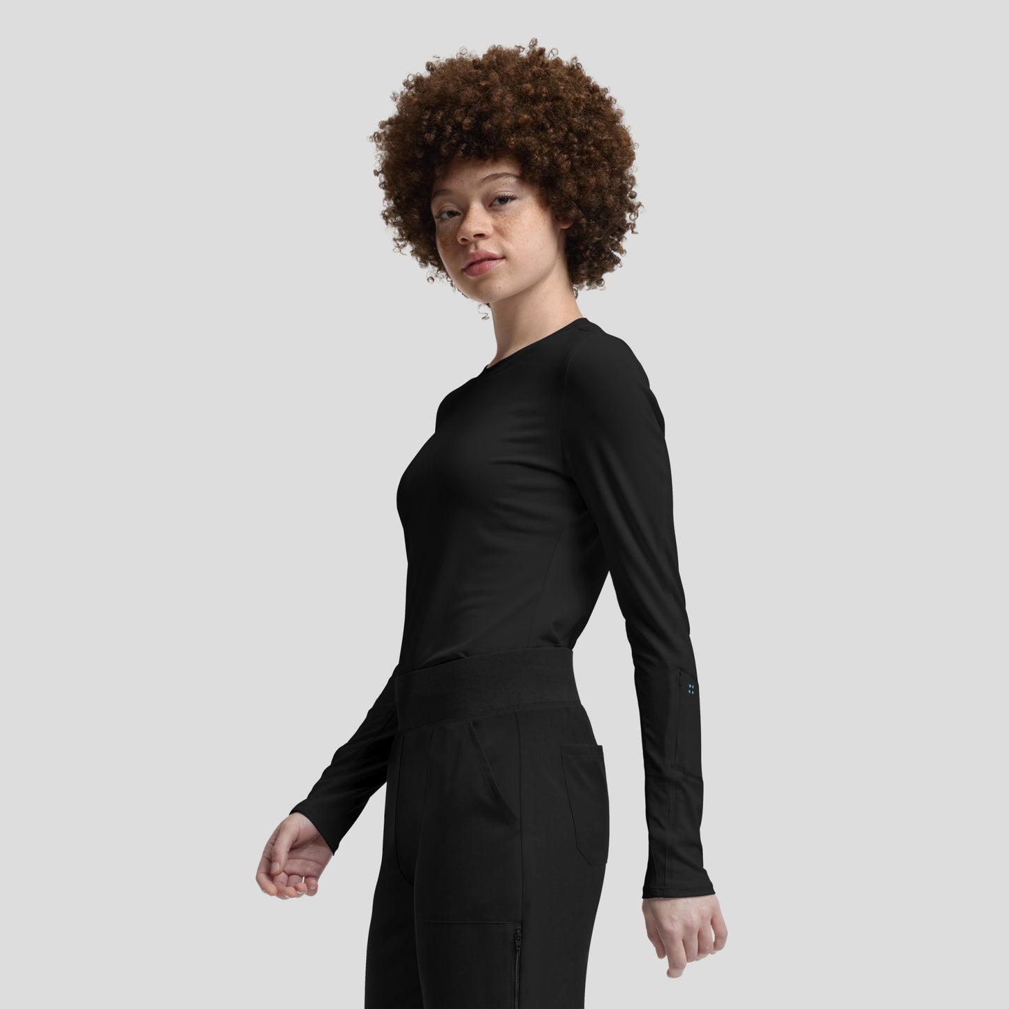 VIBE 1-Pocket Long-Sleeve Tee  | Black