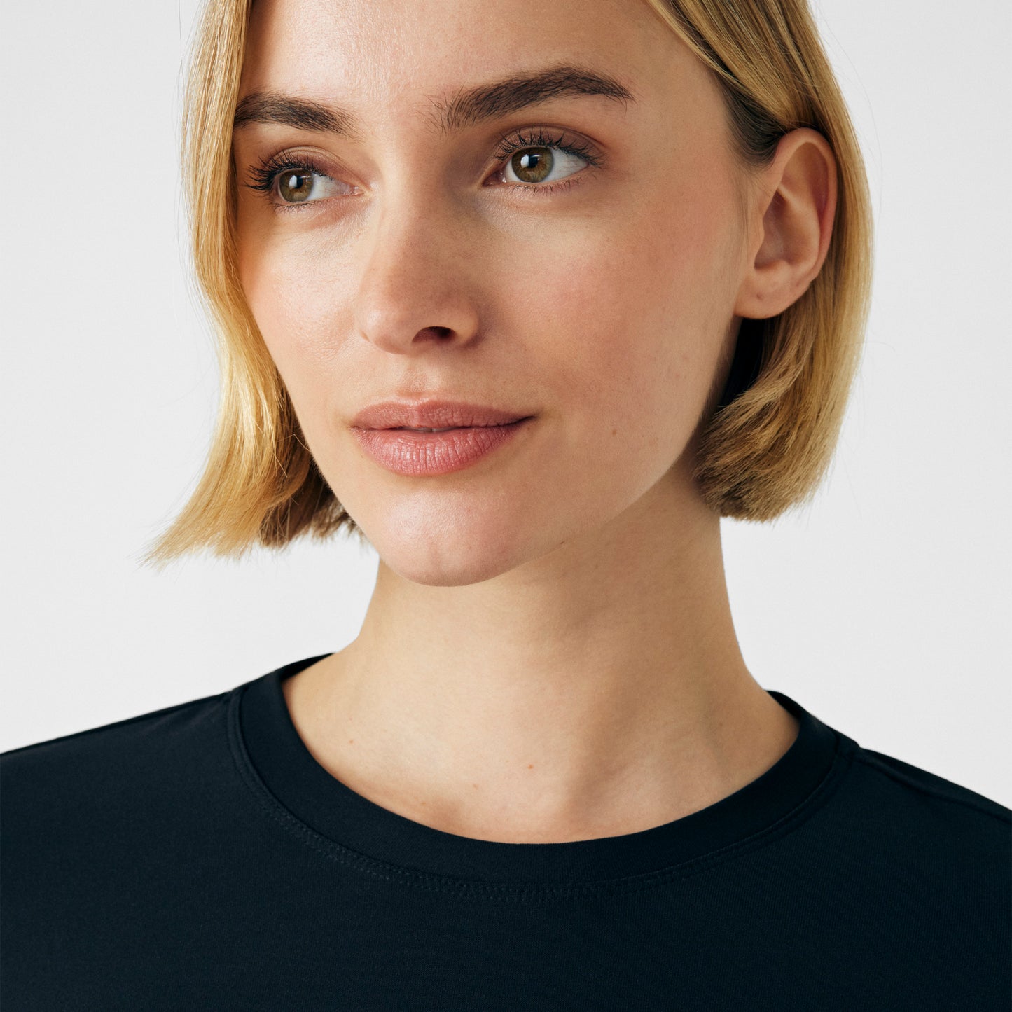 VIBE 1-Pocket Long-Sleeve Tee  | Black